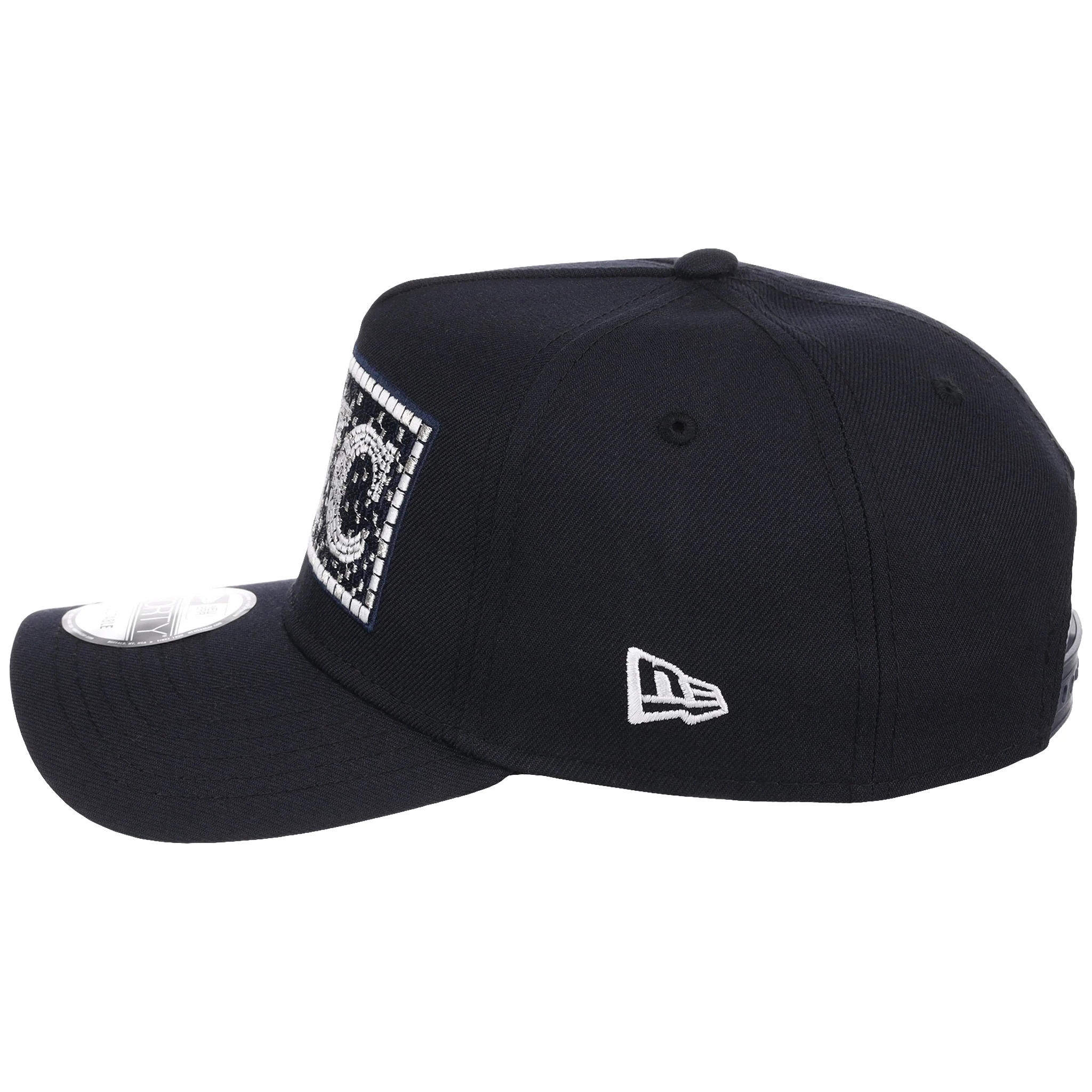 New York Yankees - New York Crown the City -  Subway Tile  New Era 9FORTY - Navy/Navy - Image 6
