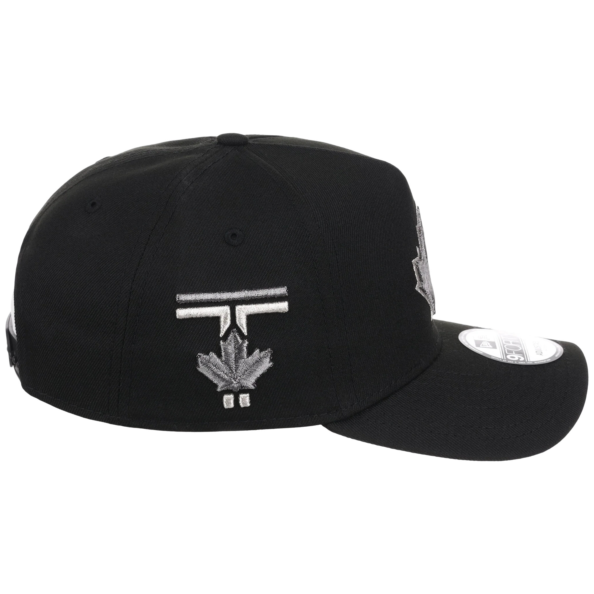 Toronto Blue Jays Toronto Crown the City - Liquid Titanium New Era 9FORTY (Black/Black) - Image 3
